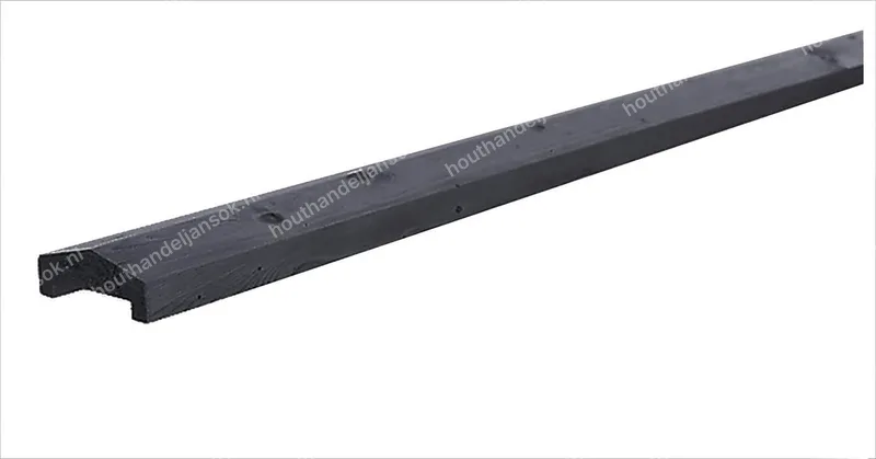 35x85mm Zwart Gespoten Piramide Afdekkap, Sponning 60mm (1,80m)